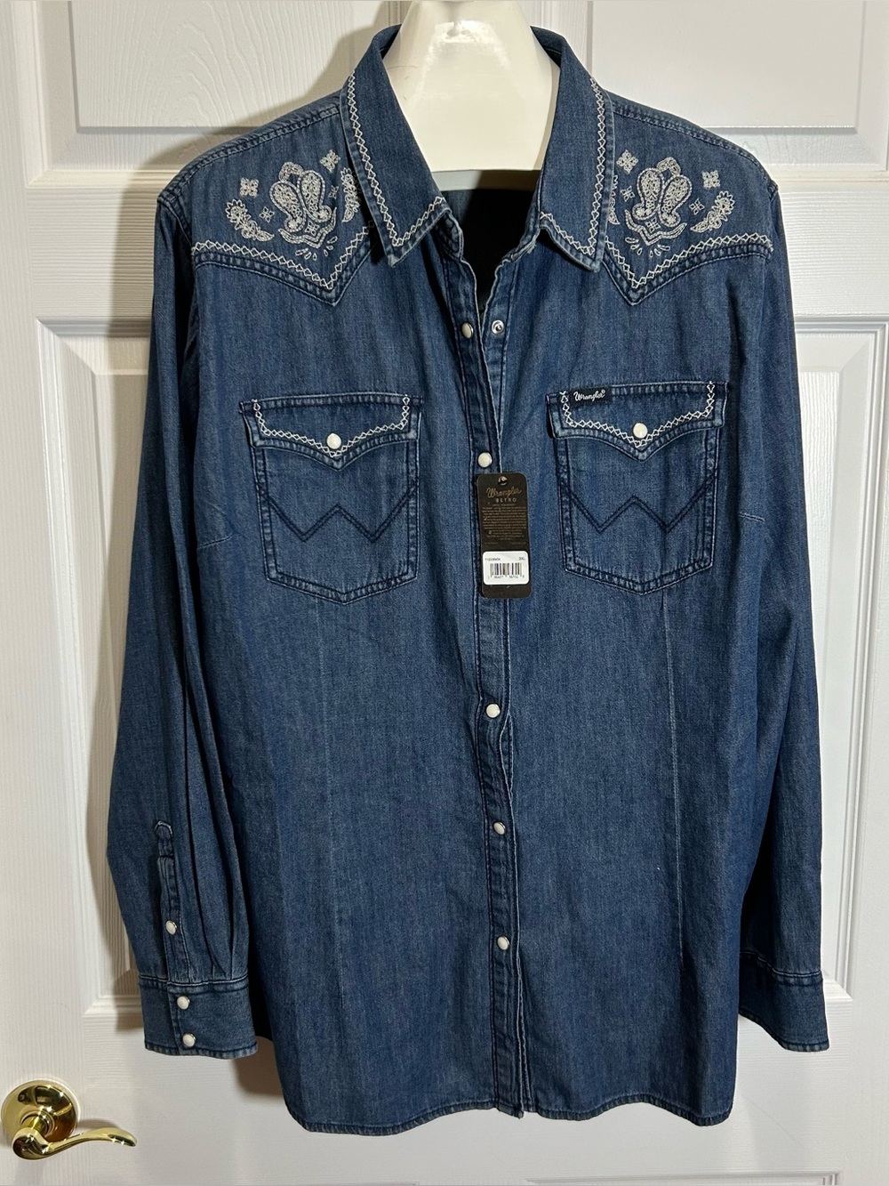 Wrangler Retro Blue Chambray Embroidered Detail Shirt